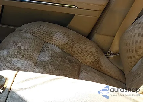 2010 Mercedes-Benz S 550 550 из США, поврежденный, VIN WDDNG7BB7AA340093